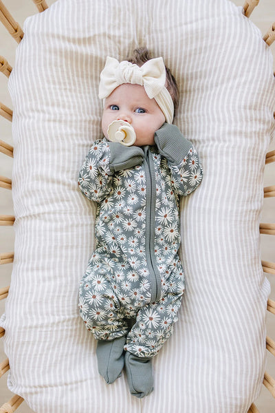 Ribbed Daisy Baby Sleeper
