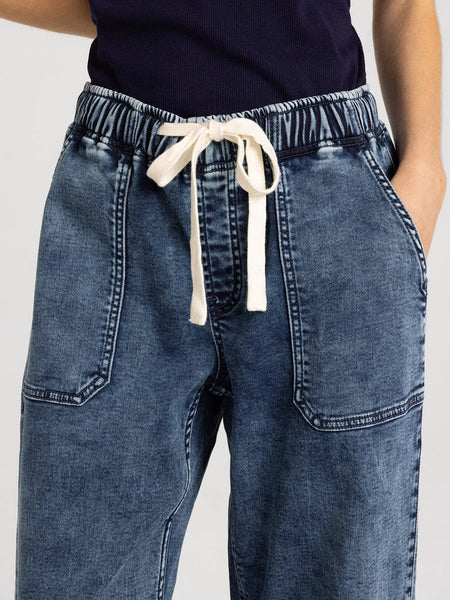 Avril Pants