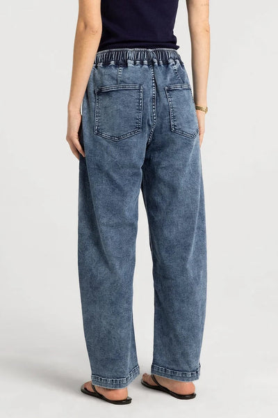 Avril Pants