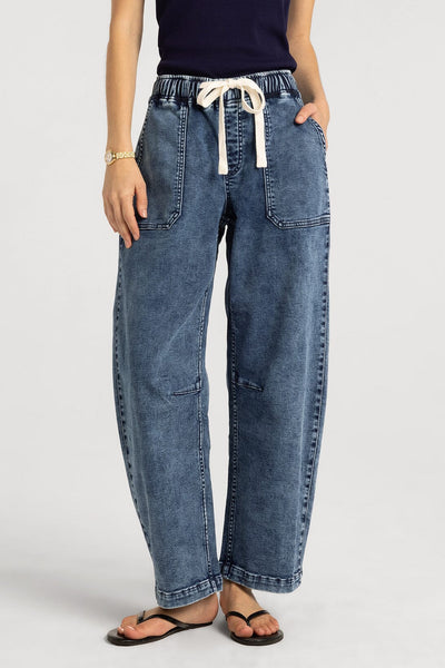 Avril Pants